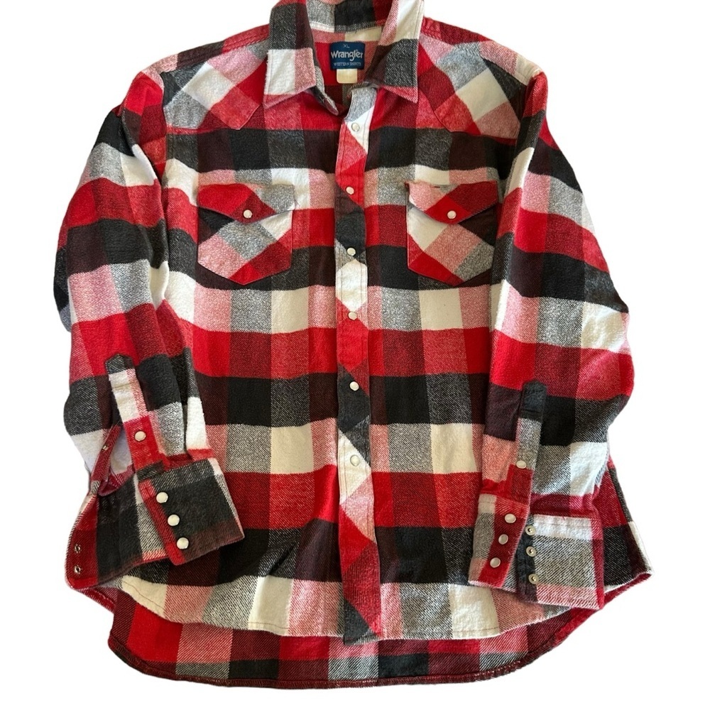 Wrangler Red and Black Plaid Casual Button Down Shirt